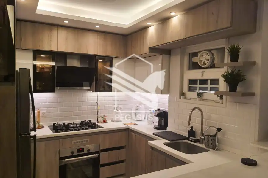 العوامل التي تؤثر على اسعار مطابخ UV