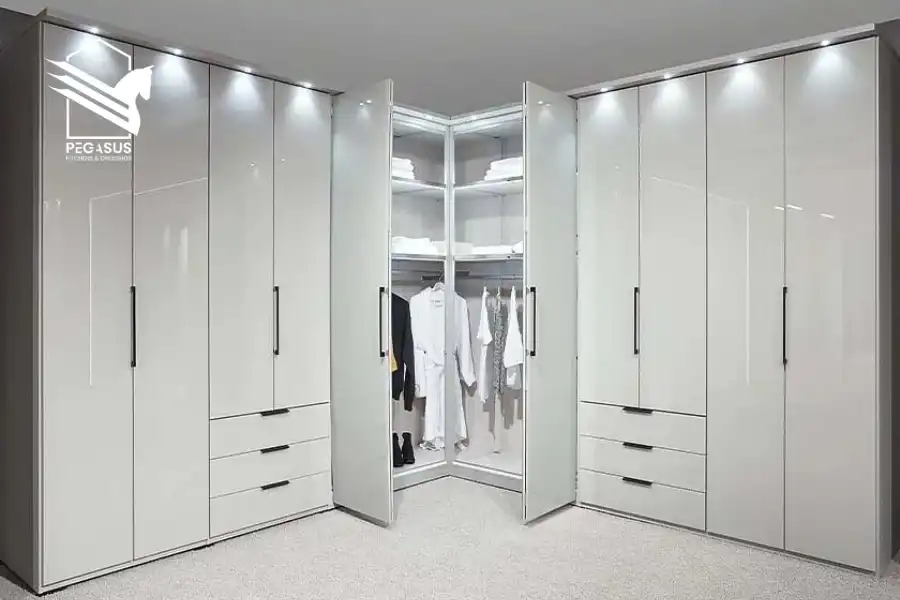 غرفة ملابس حرف L