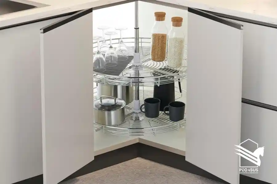 السلة الدوارة للمطبخ