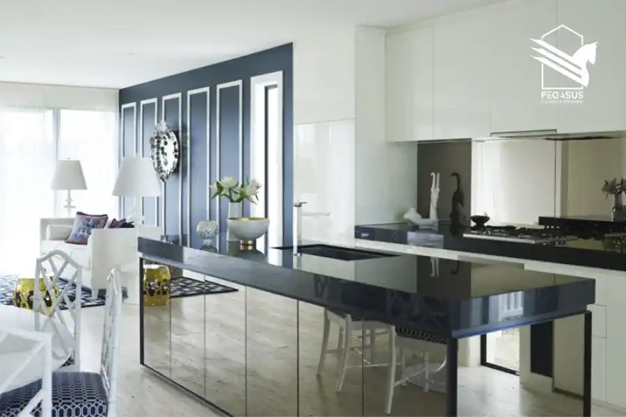 مرآة للمطابخ