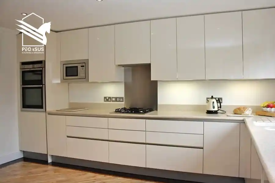 مطابخ بولي لاك الألوان اللامعة