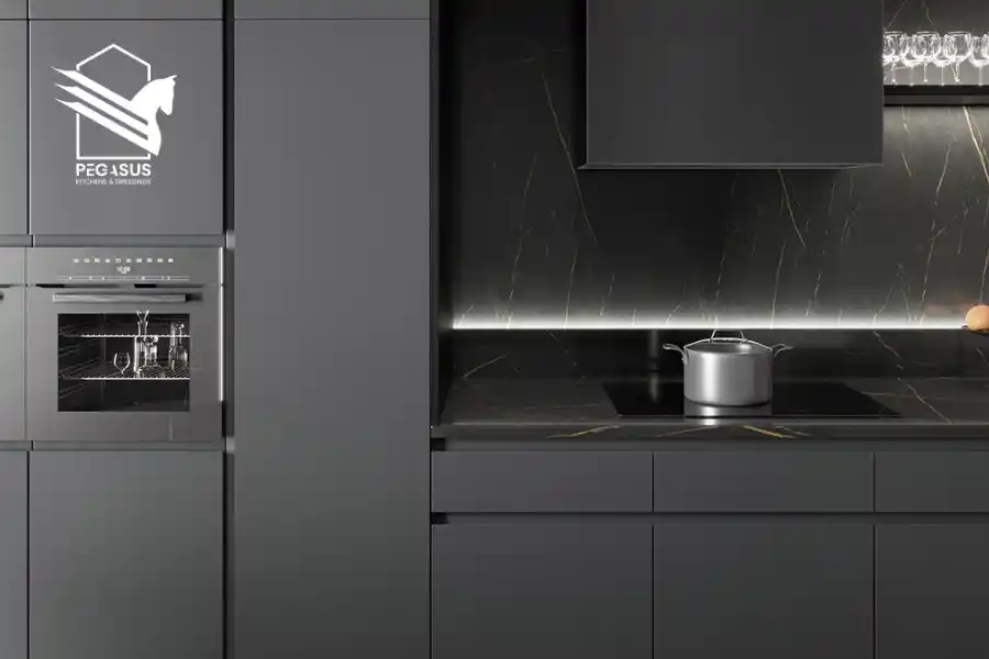 مطبخ الرمادي الداكن