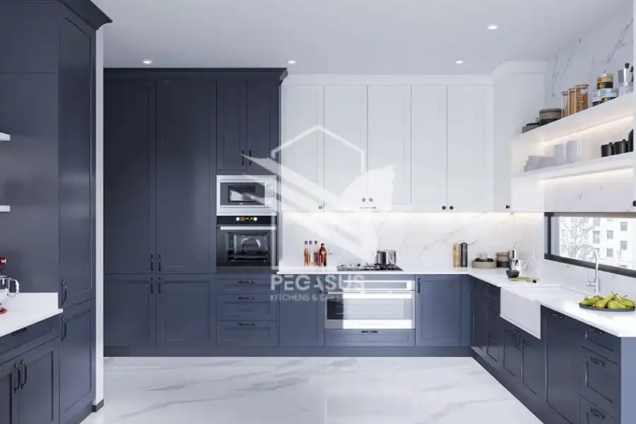 الأزرق الداكن